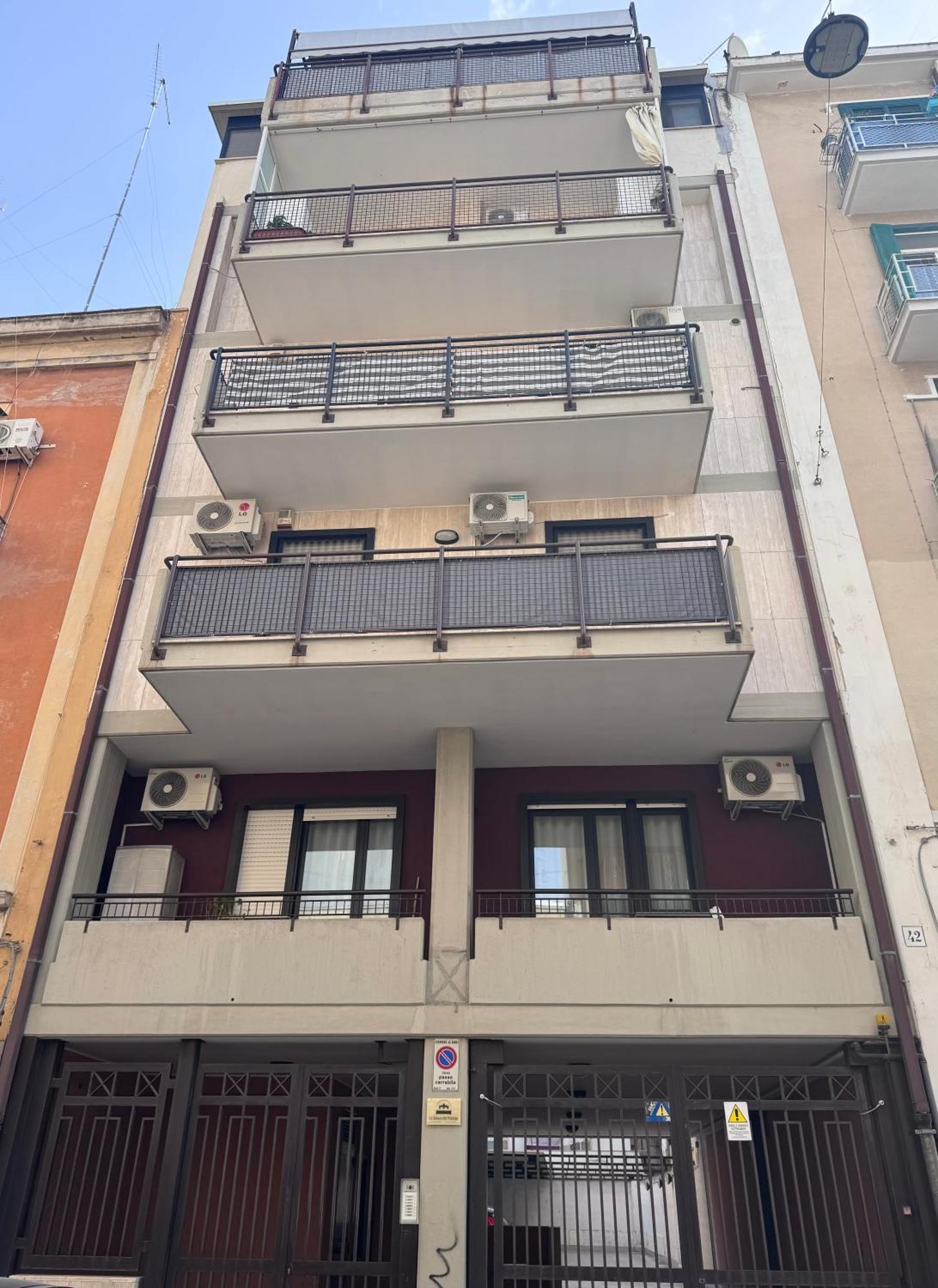 Apartamento La Dimora Del Principe Bari Exterior foto